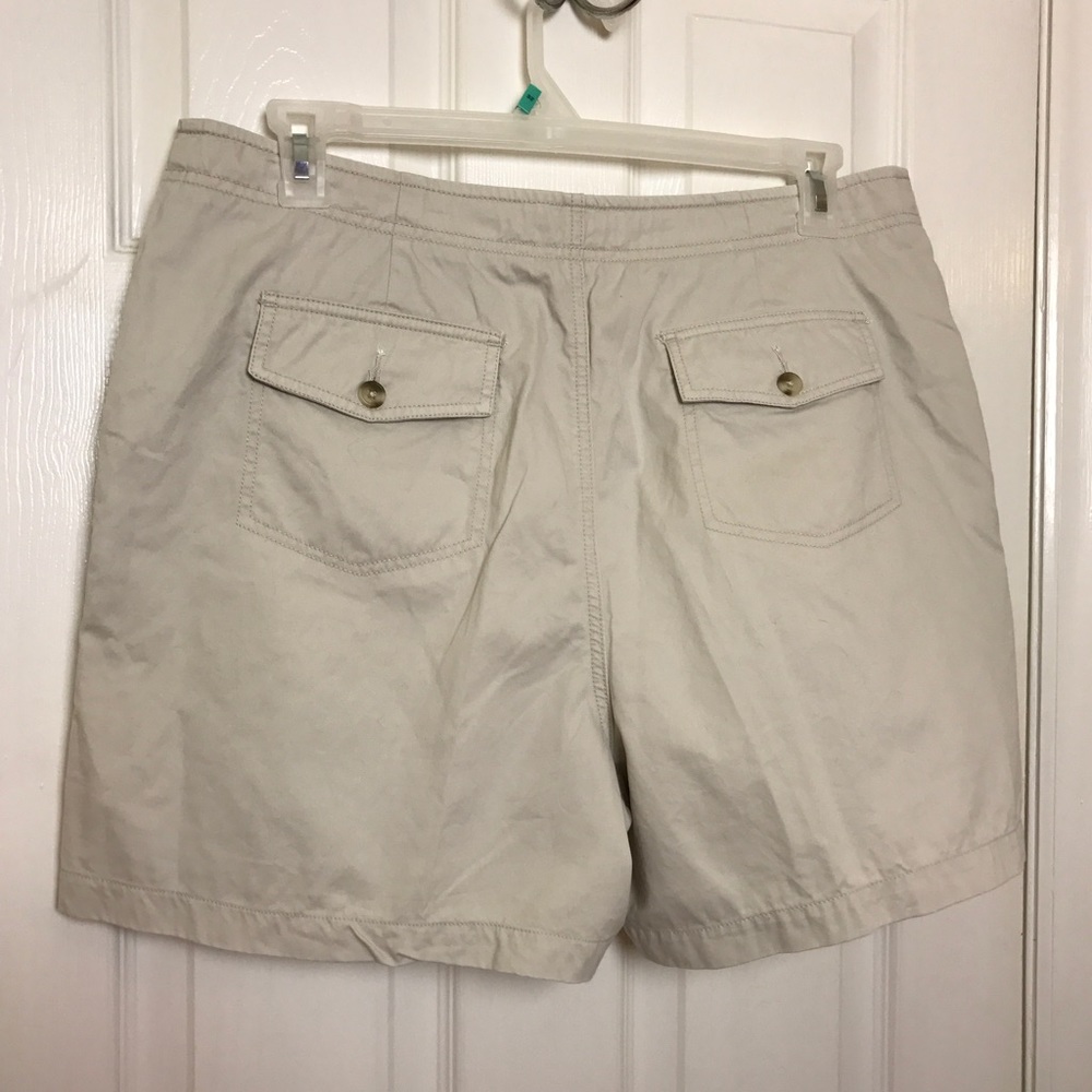 Eddie Bauer Shorts Size 18 - Picture 8 of 8